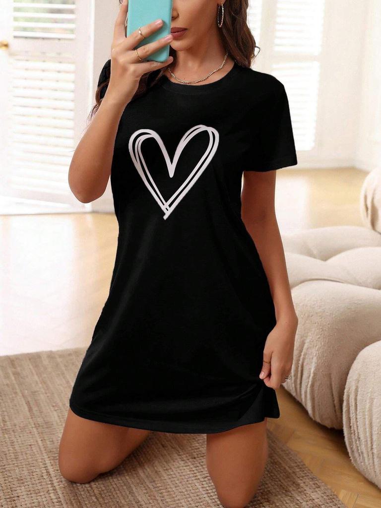 Heart Print Short Sleeve Nightdress - Comfortable and Stylish for Home or Outdoors