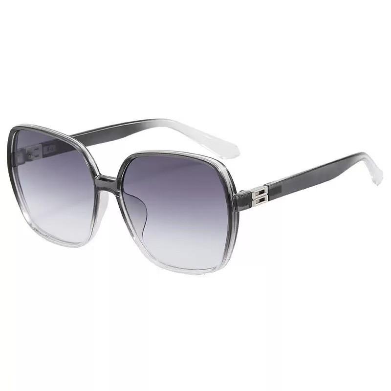 Retro Square Sunglasses With Uv400 Protection For Outdoor Activities And Fashion Enthusiasts