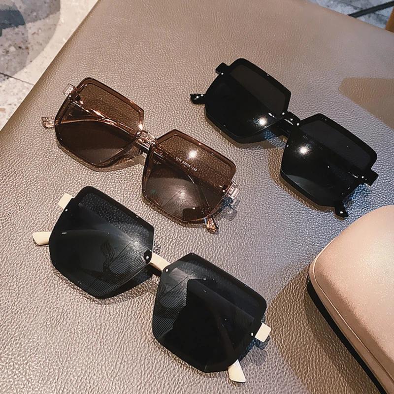Large Spectacle Frame Frame Vintage Sun Glasses Glasses Womens Sunglasses Sunshade UV Protection Senior Sense Sunglasses Outdoor Travel Male