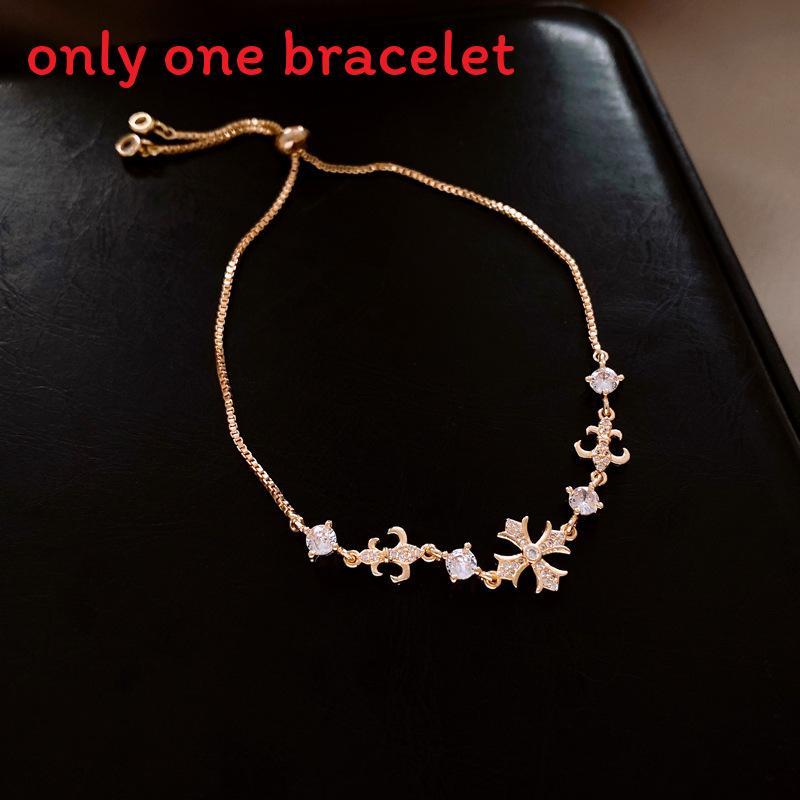 Pulseira Ajustável com Pingente de Cruz para Mulheres com Enfeites de Zircônia Joia da Moda Tendência Presente