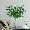 Decoração de casa – Flores e coroas artificiais