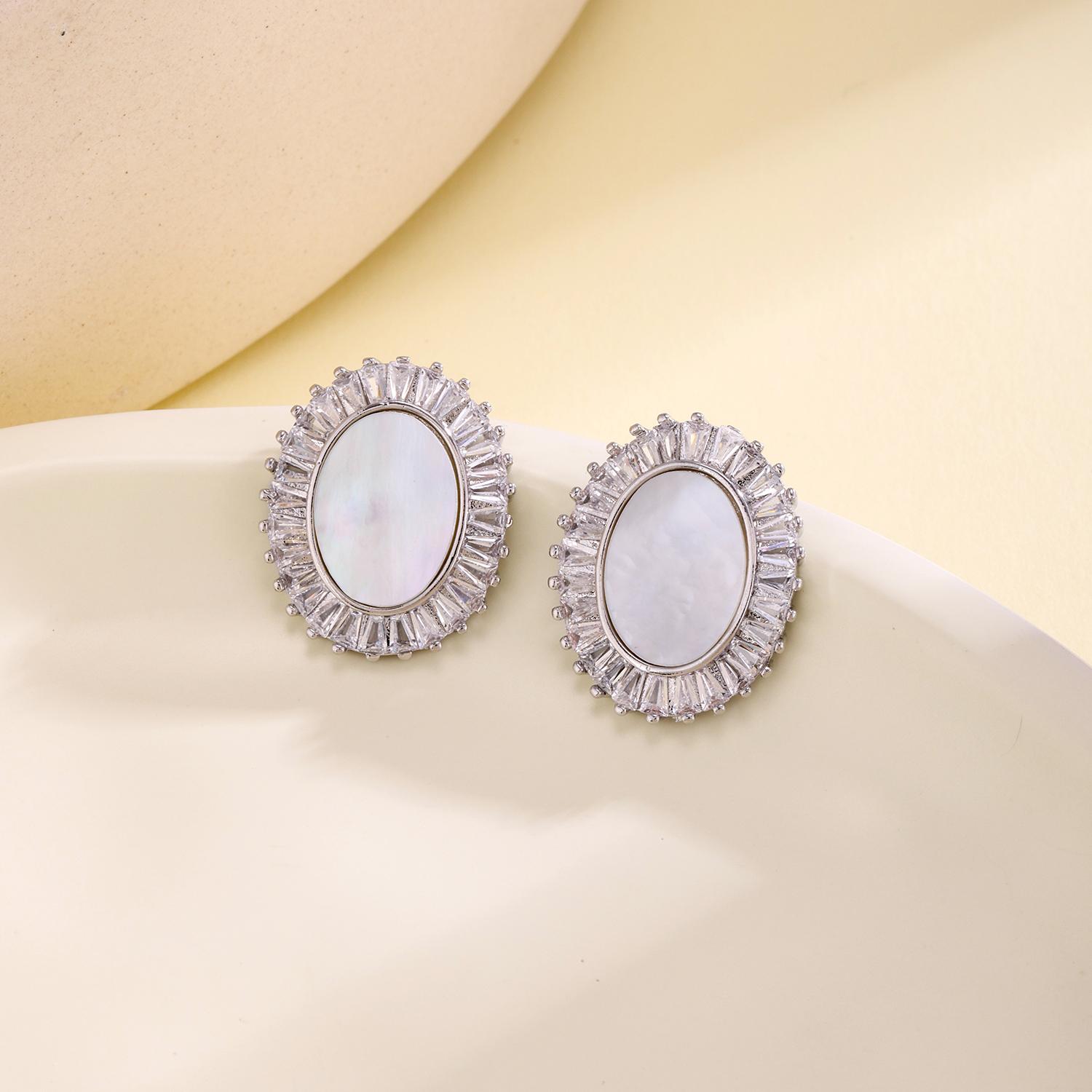 Nidin Elegant Aesthetic Oval White Shell Pearl Stud Earrings Baguette Zircon Border Wedding Party Fashion Jewelry Gift For Women серебряный