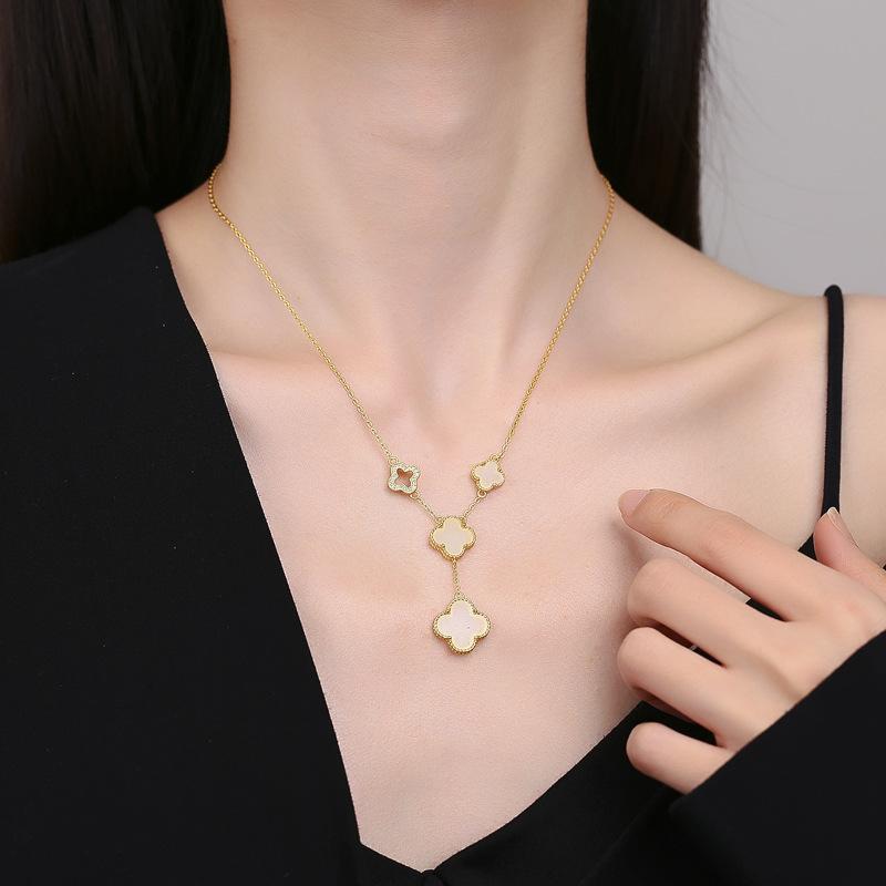 Four-leaf clover necklace, collarbone chain, light luxury fringed pendant, double-sided four-leaf clover necklace.