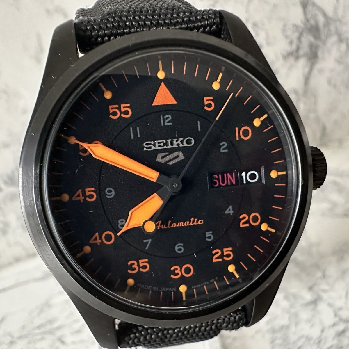 [Б/У]SEIKO 5 Sports SBSA143 Полевой Уличный Стиль Автоматические Часы Черный Оранжевый Отличное Состояние