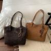 Retro hochwertige Tote-Tasche Damen Frühling und Herbst neue trendige Handtasche mit großem Fassungsvermögen für die Arbeit Pendeln Umhängetasche Tasche
