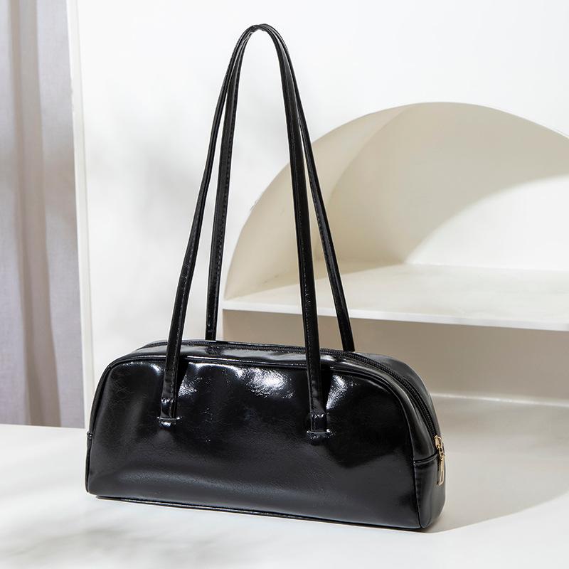 Simple and large-capacity Boston underarm bag female tide axillary shoulder bag niche design baguette bag mlb bag
