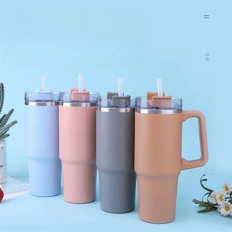 900ML Metal Vacuum Insulated Cup Stainless Steel Portable Water Cup Refrigerated Vacuum Insulated Straw Leak-proof Lid