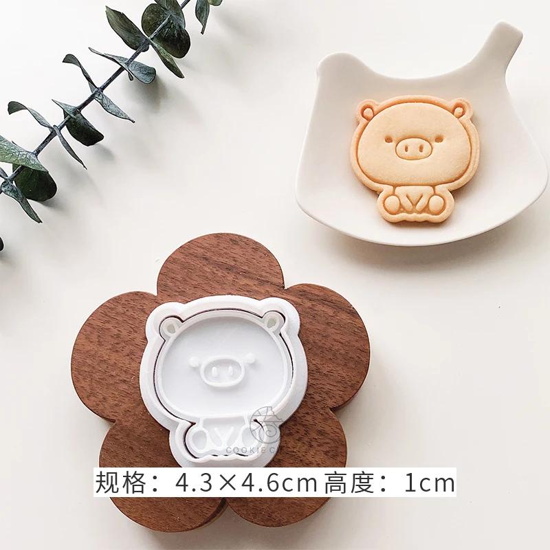 

Mini Cute Cartoon Animal Cookie Mould Cat Bear Piggy Tiger Rabbit Puppy Shape Cookie Cutters Baking Fondant Biscuit Embosser