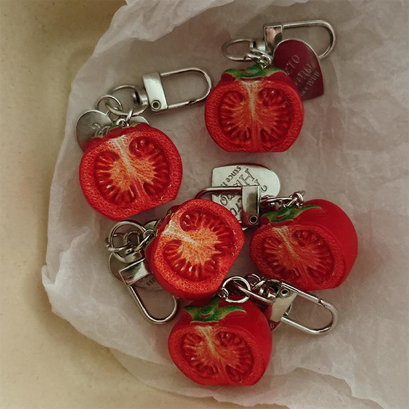 Vivid 3D Red Tomato Keychain Lightweight Resin Fruit Charm Mini Pendant for Phone Case Handbag Gift for Girls
