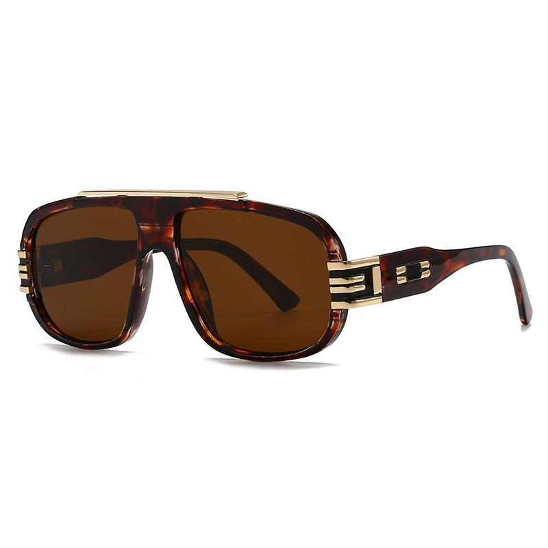 Oversized Vintage Pilot Sunglasses Big Frame Women Men Luxury Designer Sun Glasses Punk Metal Rivet Shades