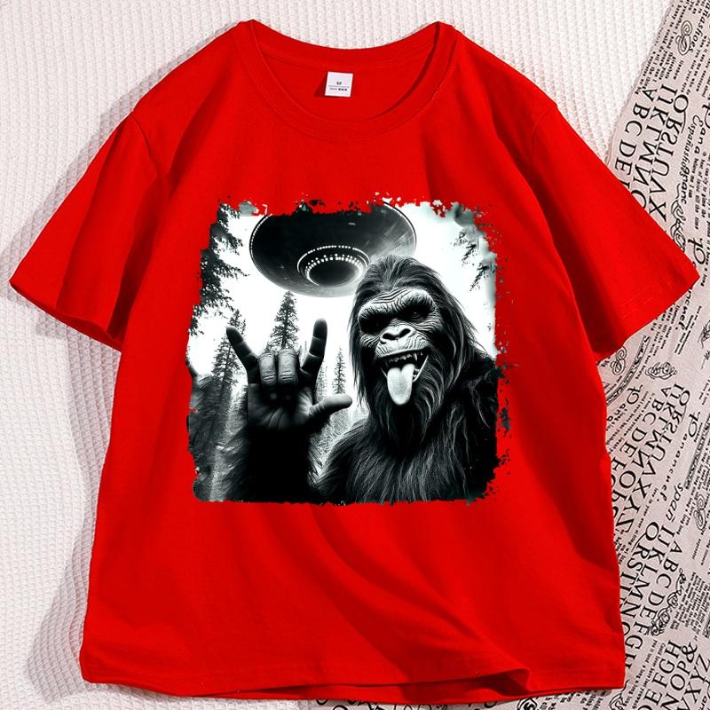 

Bigfoot UFO T Shirt Men Women Funny Alien Tshirt Casual Cotton Short Sleeve Adult Humor Tshirt Cool Streetwear Clothes S