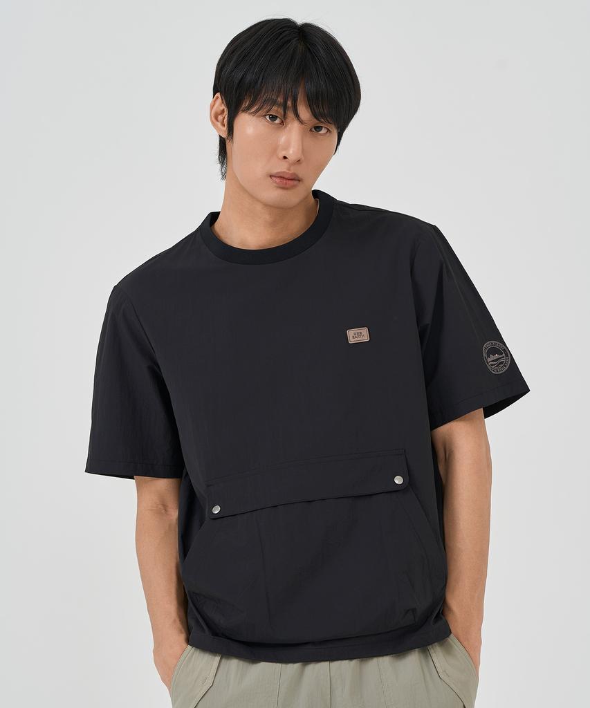 BBC EARTH Kangaroo Pocket Woven Round T-Shirt_Black
