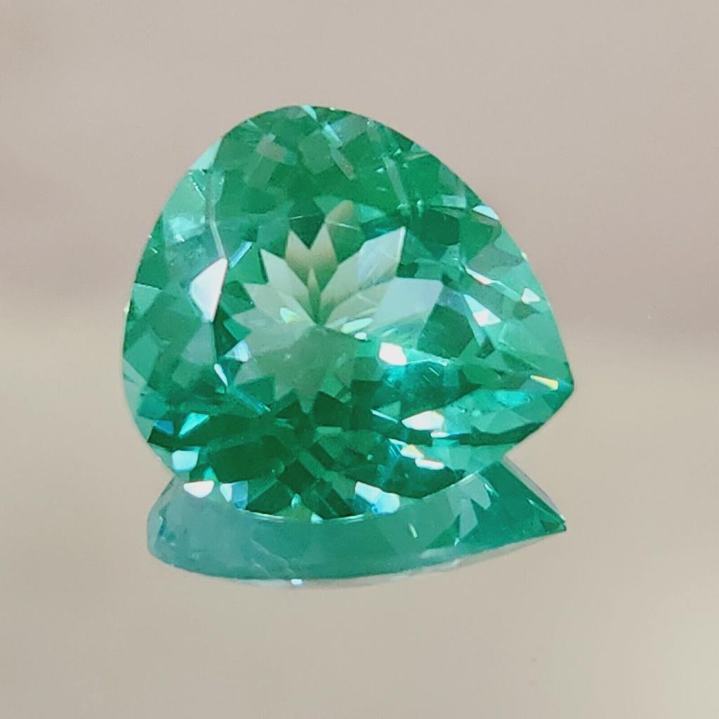 Natural Flawless Green Parti Sapphire Loose Heart Cut Gemstone 15x14 MM