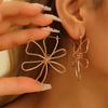 1 Pair of Stylish Minimalist Hollow Floral Asymmetrical Design Earrings for Everyday Wear, Vacation, Date, Birthday Gift, Perfect Gift