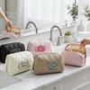 Customized Makeup Bag Quilted Travel Cosmetic Bag Travel Zipper Pouch - Cosmetic Organizer for Women