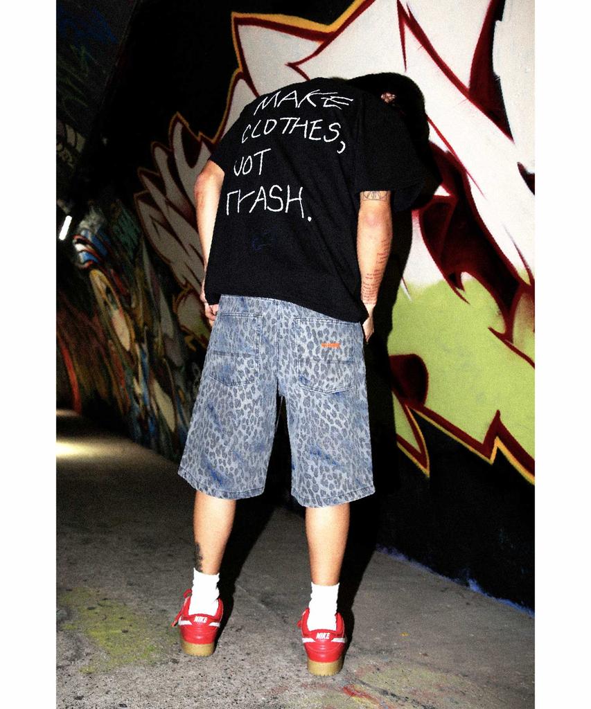 Ialeseuko Goblin Graphic T-Shirt_Black