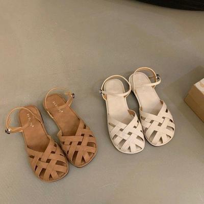 Sandálias Femininas 2024 Nova Moda Verão Francês Couro Macio Tecido Plano Casual Retro Sapatos Únicos Baotou Casual Sandalias De Mujer