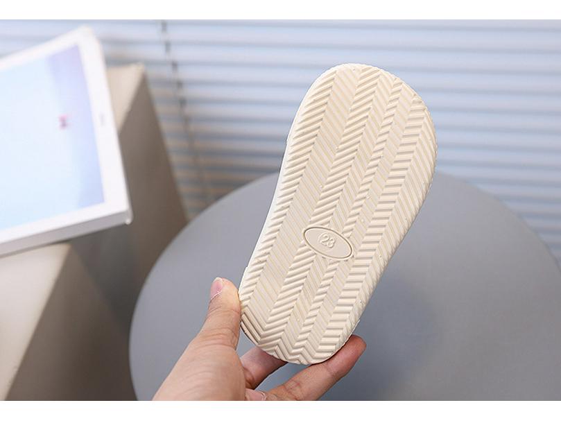 2025 Kids' Stylish Korean Snow Boots: Fleece-Lined, Warm Cotton Loafers for Boys & Girls, New Winter Style.