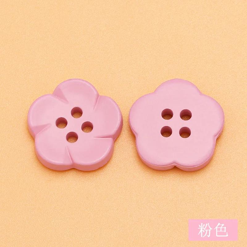 10 Stück Harzblumenknöpfe 18mm Farbe Kleidung DIY Dekorativer Knopf Pullover Vierloch Handgenähter Knopf Für Bekleidung Nähen