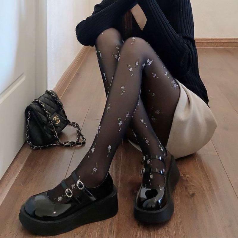 

Small Floral Stockings Women S Three-Dimensional Jacquard Thin Pure Desire Black Silk Milky White Japanese Jk Small Fresh Pantyhose