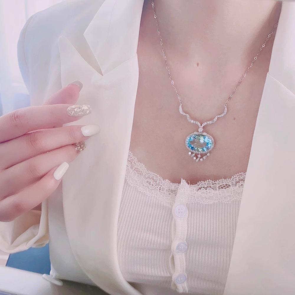 Fashion Aquamarine Pendant Necklace Women Luxury Oval Gemstone Jewelry Big Carat Elegant Chic Accessory