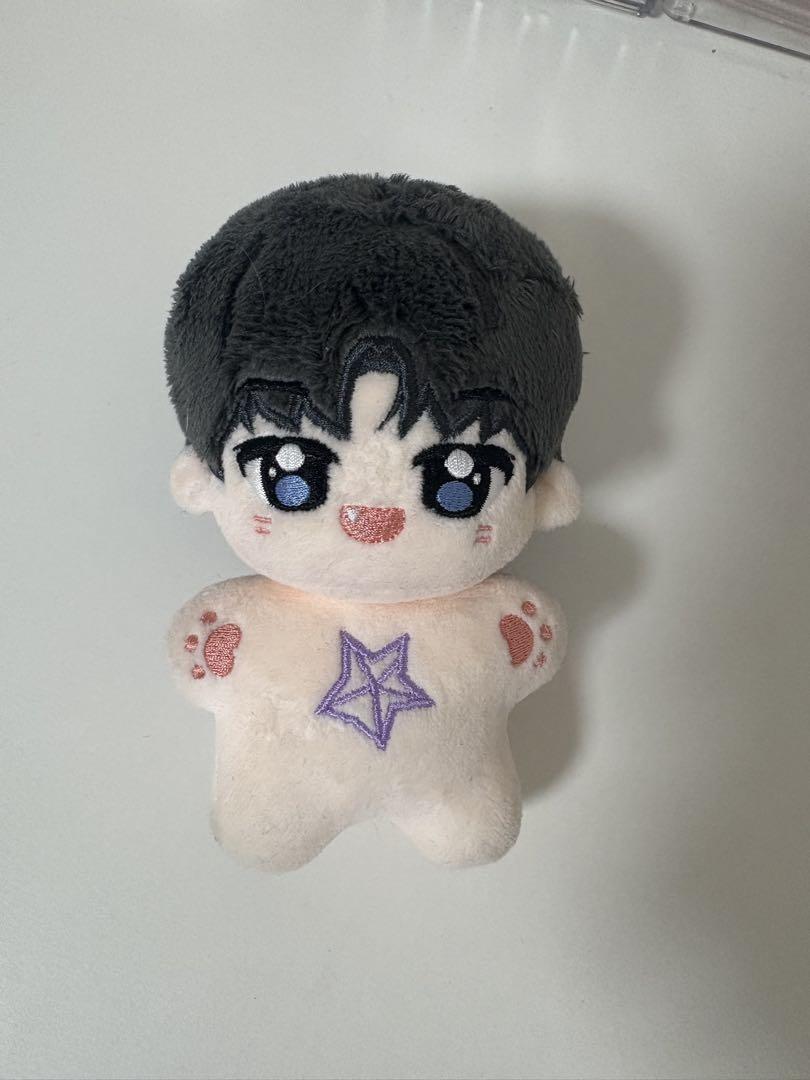 

[USED] TXT Taehyung 10cm Doll