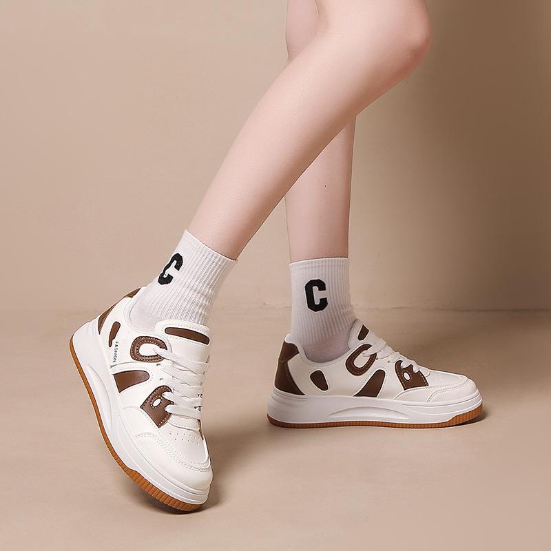 Customized niche design women's shoes 2025 autumn popular new little white shoes versatile student sports and leisure board shoes