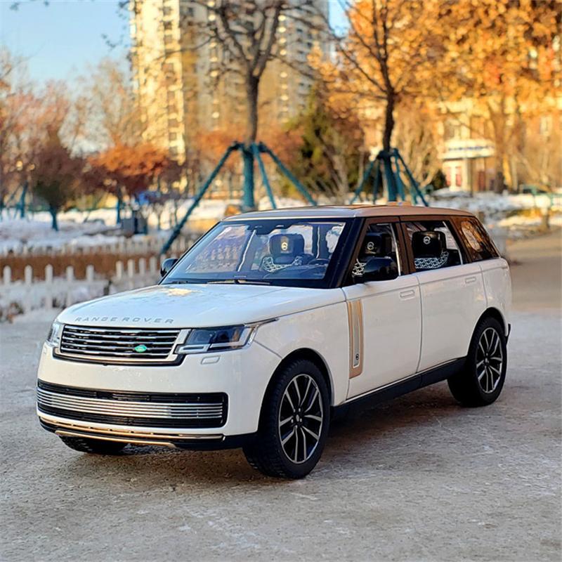 1/32 Range Rover Sports SUV Alloy Metal Car Model Diecasts Off-road Vehicles Car Model Sound and Light Collection Kids Toys Gift
