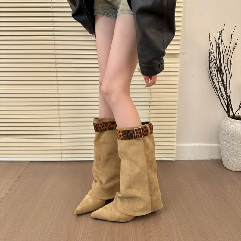 

Спайс Гёрл Эрни! Стильные женские ботильоны на танкетке с острым носком с леопардовым принтом, осень 2025, средние ботинки со съемной пряжкой на ремне 40 хаки