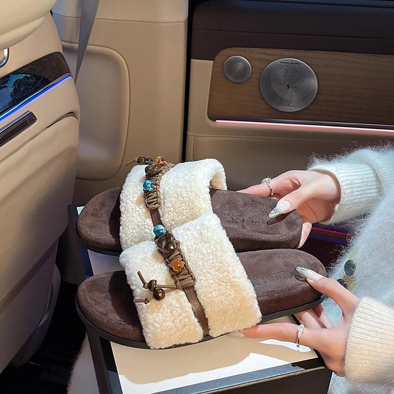 Retro mode handgjorda fransade pärlbroderade tjockbottnade fluffiga tofflor dam 2025 höst nya halkfria Birkenstock-tofflor trend