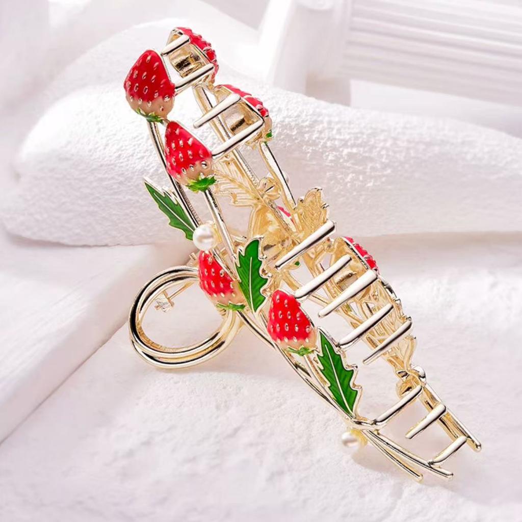 1pc Sweet Gentle Dripping Strawberry Elegant Temperament Grab Clip Summer Simple Metal Hairpin Shark Clip