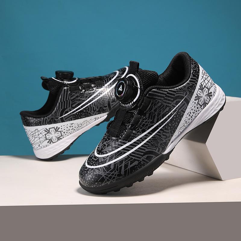 

New Rotary Press Button Children s Football Shoes Student Professional Training Shoes TF Broken Nails Boys and Girls Sneakers 39 чорний