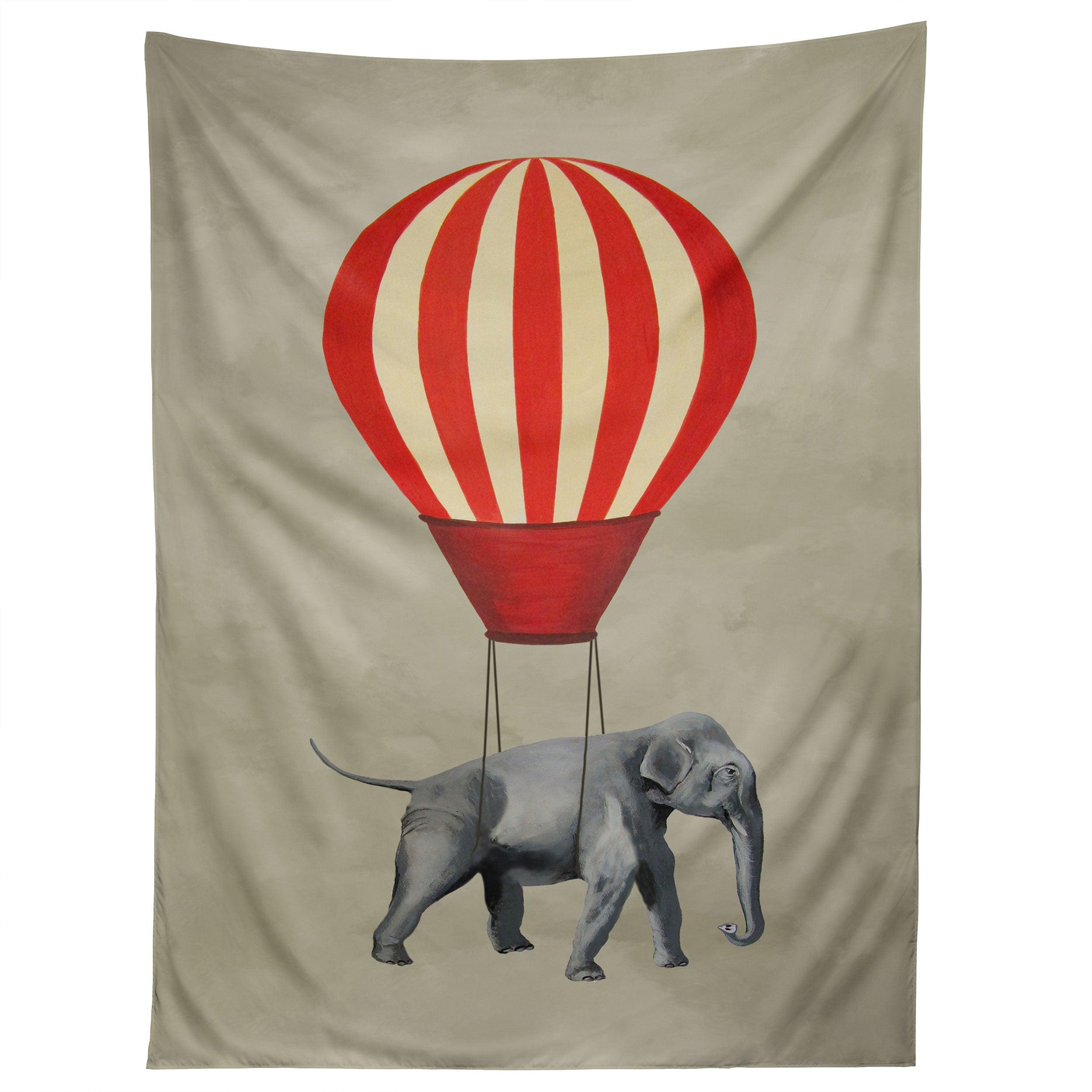 ELEPHANT WITH HOT AIRBALLOON tapestry 75x100 чёрный