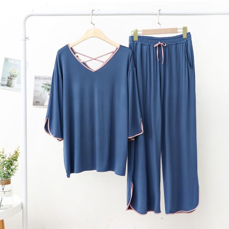 

Мобильная пижама с v-образным вырезом и шифрованием. Домашняя одежда. Женские расклешенные рукава. Расклешенные брюки. Повседневная ночная рубашка с красивой спиной и длинными рукавами.