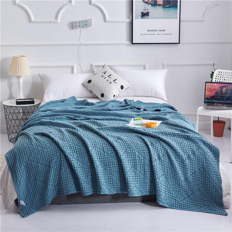 Double-Layer Hollow Knit Towel Quilt
