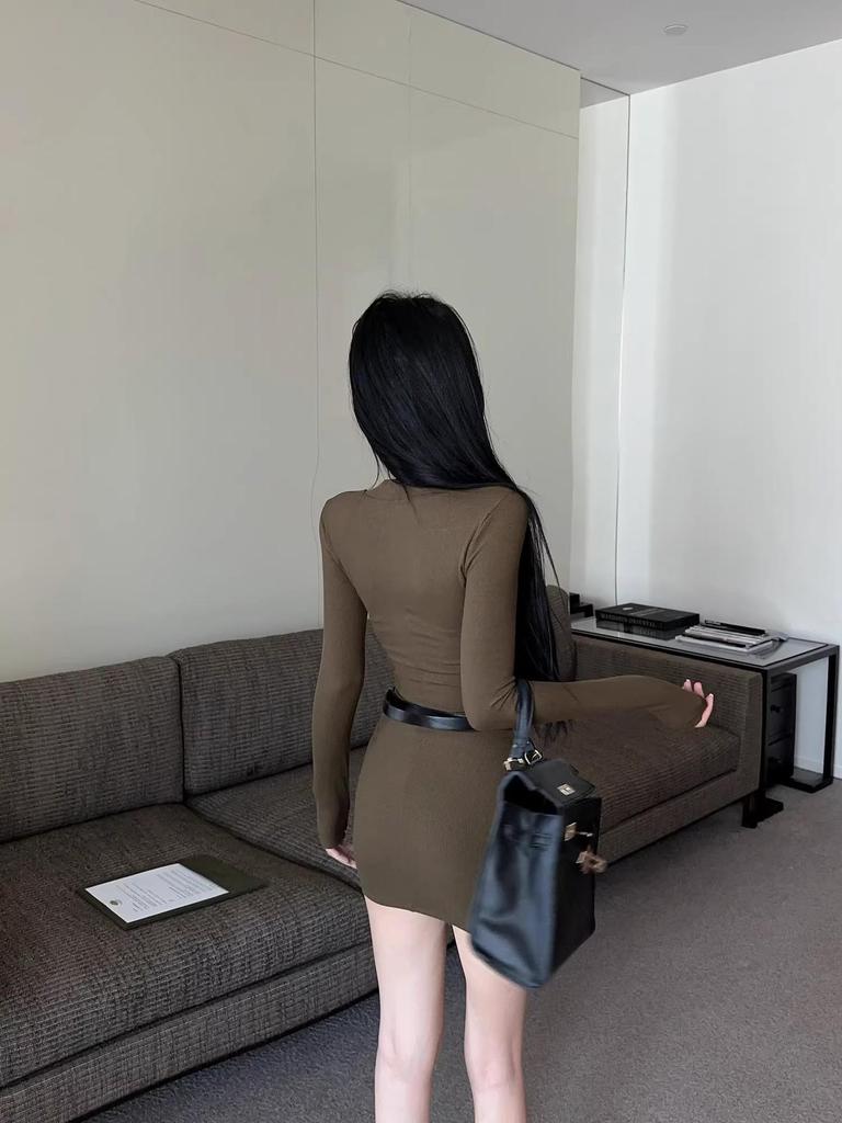 2025 Autumn French V-Neck Waist-Cinching Long-Sleeve Dress for Women - Sexy Short Date Skirt