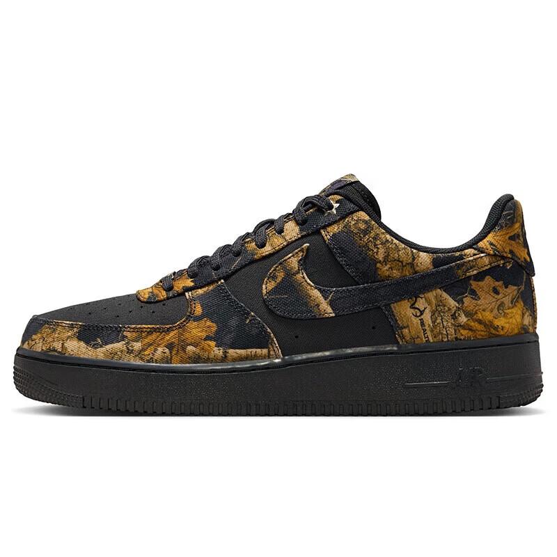 Nike Air Force 1 Low-Top Sneakers