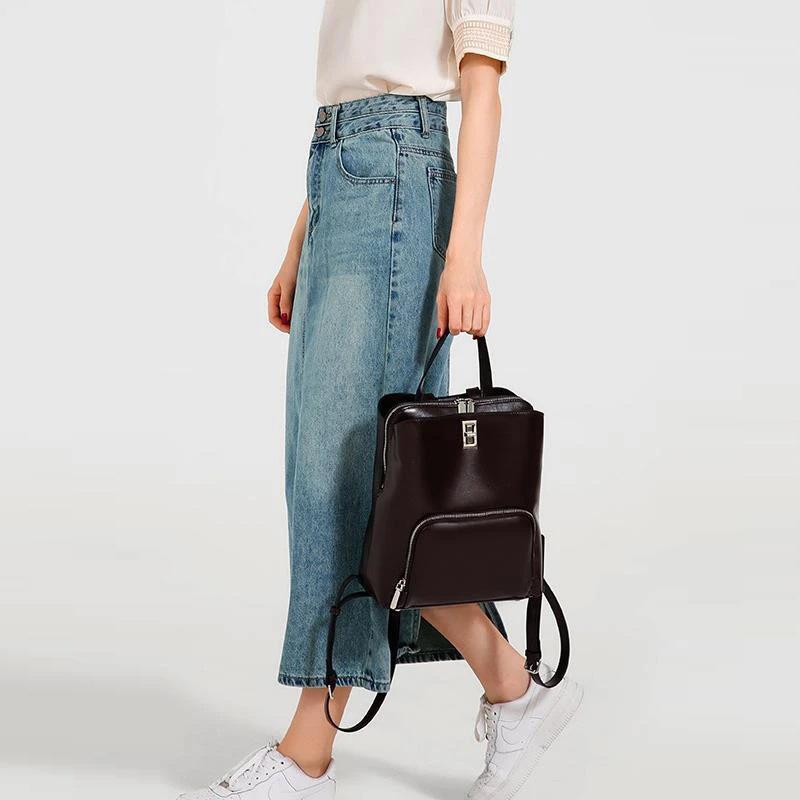 Fashionable Hand-held Travel Leather Large-capacity Simple Commuting Backpack, Retro Leather Backpack