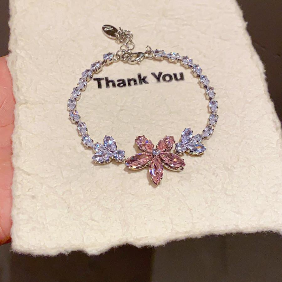 Zircon Flower Pendant Bracelet For Women With Elegant Design For Summer