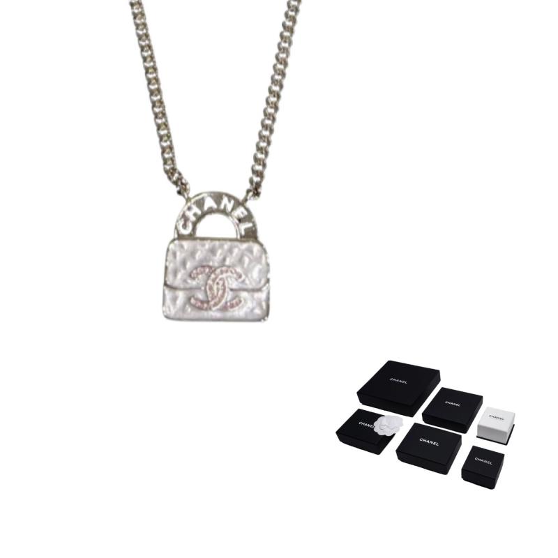 

CHANEL bag design metal necklace women s silver срібний