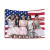 ILLIT USA Flagge Wandteppich Kpop Konzert Flagge Wandbehang Schlafzimmer Dekor Einzigartiges Fan-Geschenk Großes Kpop Zimmer Wanddekor