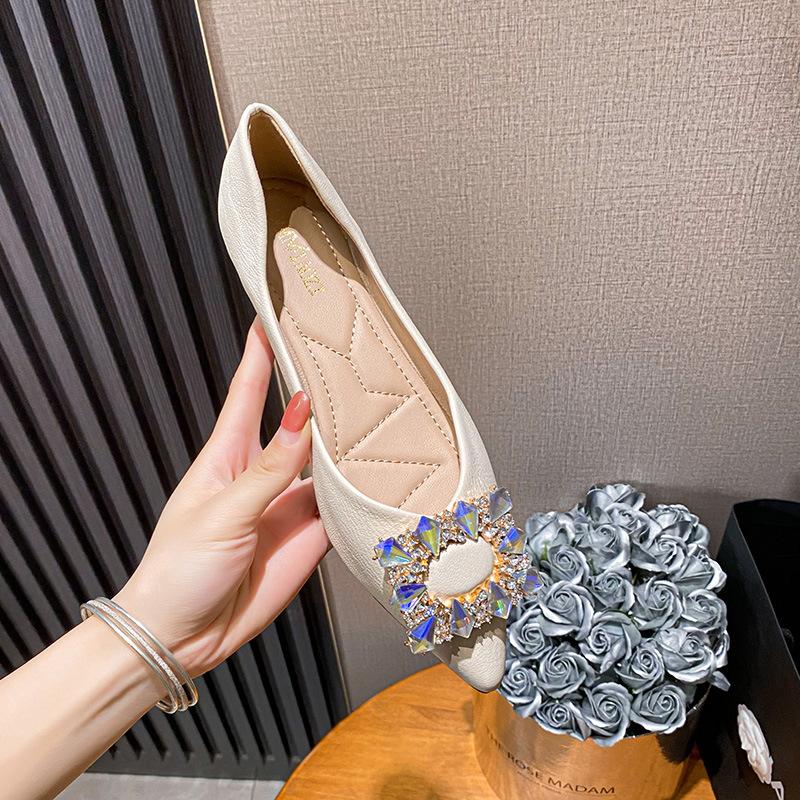 

Популярная женская обувь на плоской подошве из новой универсальной мягкой кожи с противоскользящим покрытием, классические повседневные туфли большого размера для женщин 43 43 абрикосовый