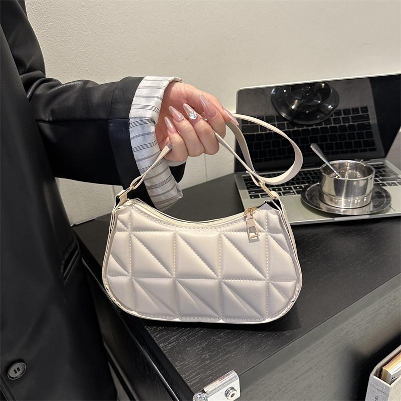 Niche Design Bag Women 2024 New Retro Casual Handbag Shoulder Bag Fashion Trend Underarm Bag Women