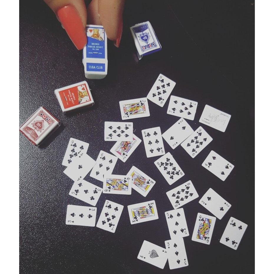 Mini Cute 1:12 Dollhouse Miniatures Poker Home Decoration Poker Cards Playing Game for Doll