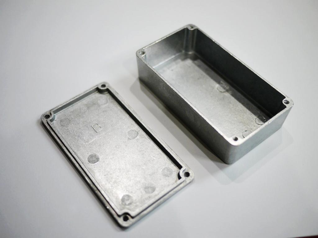 Effector homemade aluminum case HAMMOND1590B type unpainted 3 pieces die-cast VGS-AEC90B-NCx3p