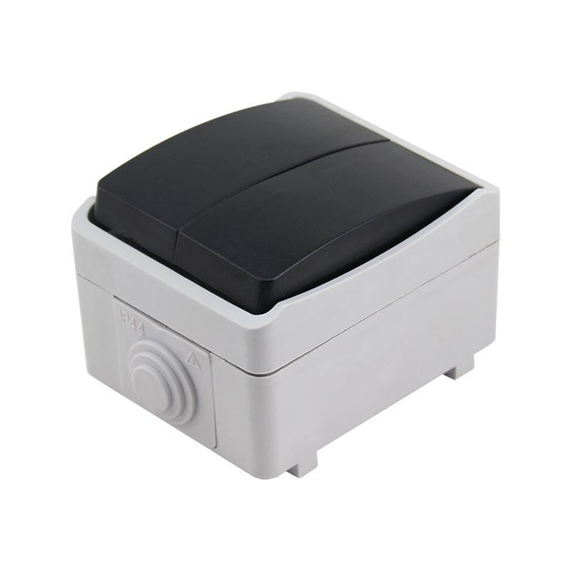 European Standard IP44 Waterproof Outdoor Socket with Switch – German Power Outlet, Splash-proof.
