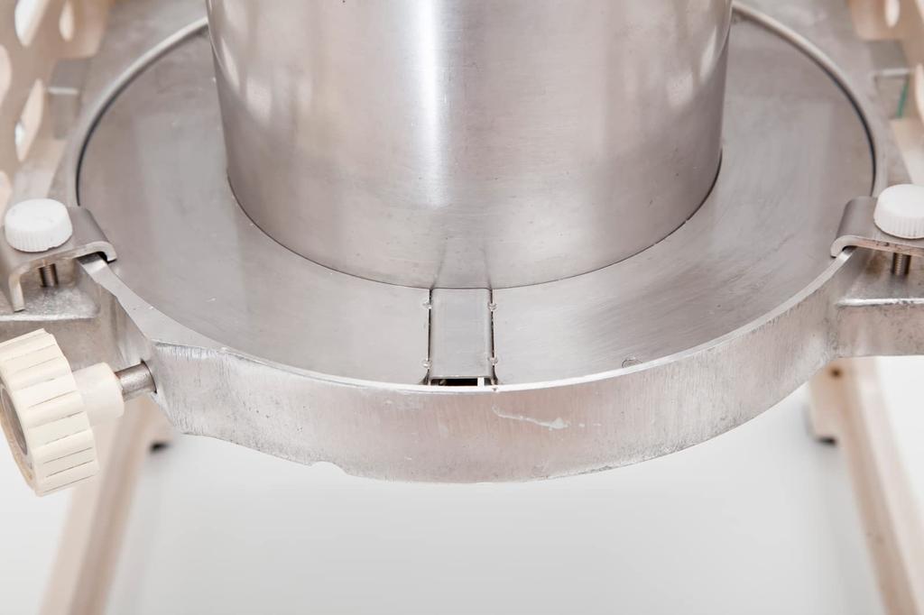 Ikenaga Iron Works Loose Ice Holder (for Recro SI-8B and SI-7)