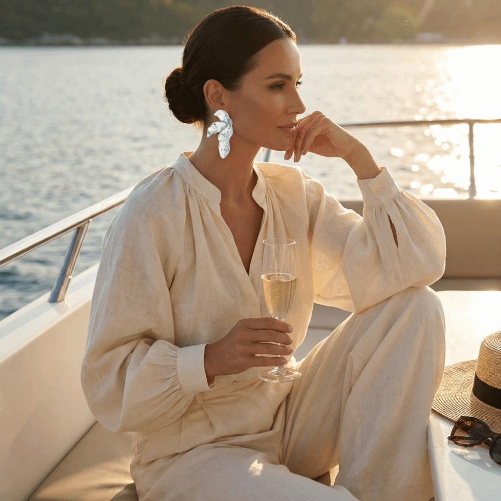 Gold Color Leaf Earrings Exaggerated Fashion Jewelry New Metal Geometric Earrings Holiday