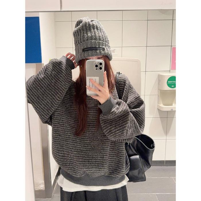 

Yarn-dyed striped sweater autumn new round neck long-sleeved pullover design loose and thin casual versatile top XL чорний колір сірий