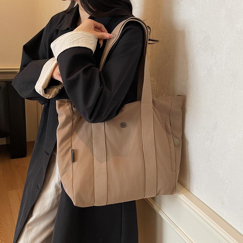 Large Capacity Bag Women's Lightweight Tote Bag Student Class Hand Shoulder Bag
